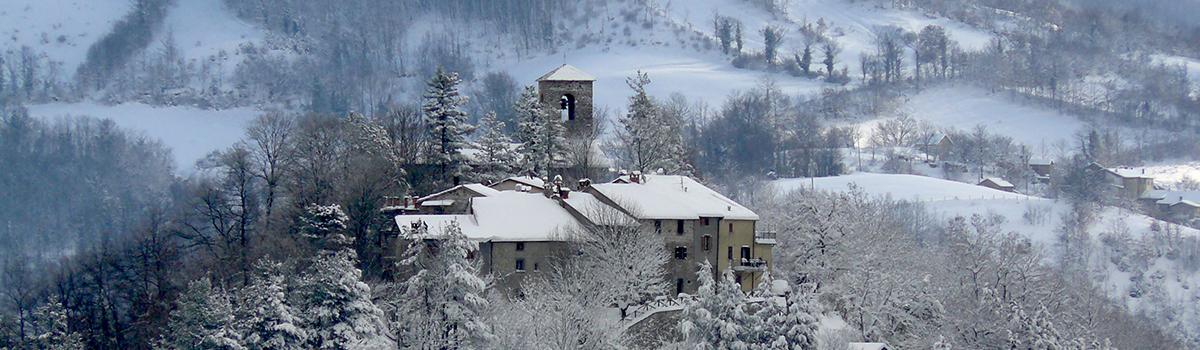 Immagine invernale del Castello di Badia Tedalda