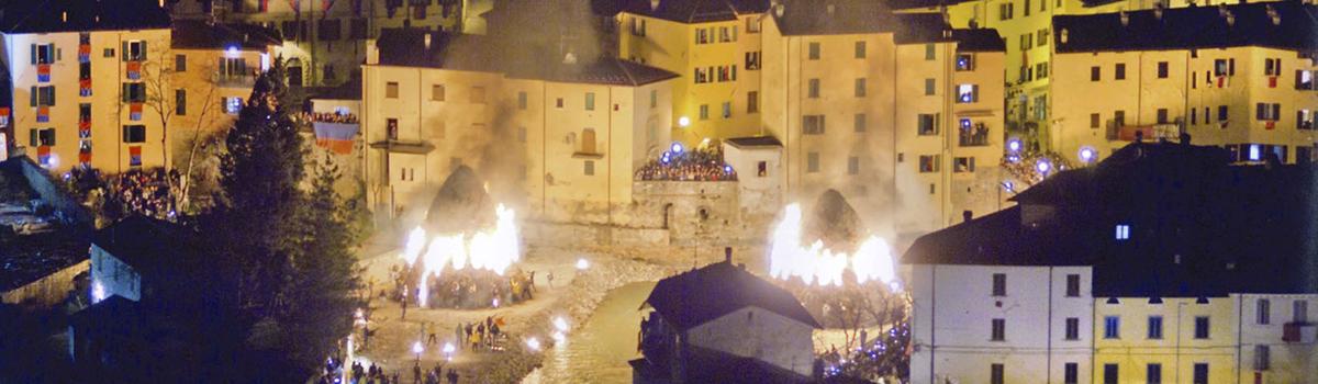 Immagine della Festa dei Falò di Rocca San Casciano